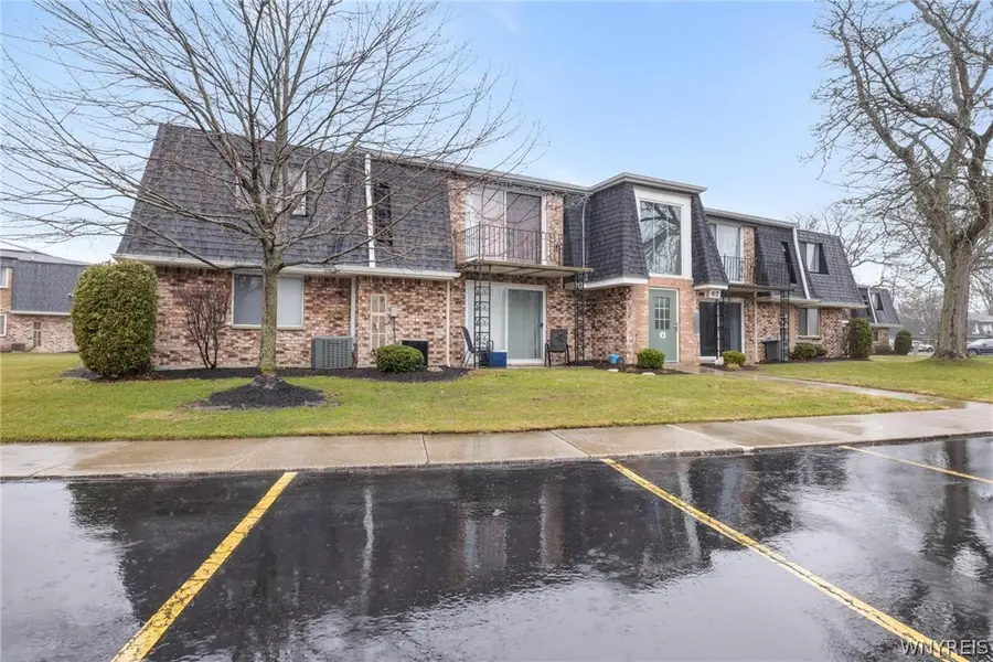 70 Foxberry Drive #A, Getzville, NY 14068 - #2