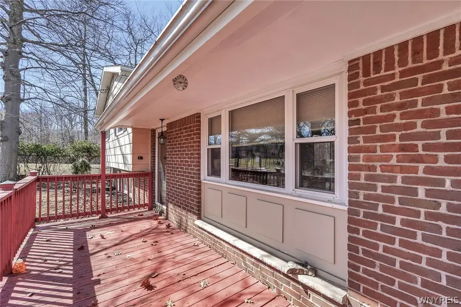 5658 Juno Drive, Lake View, NY 14085 - #2