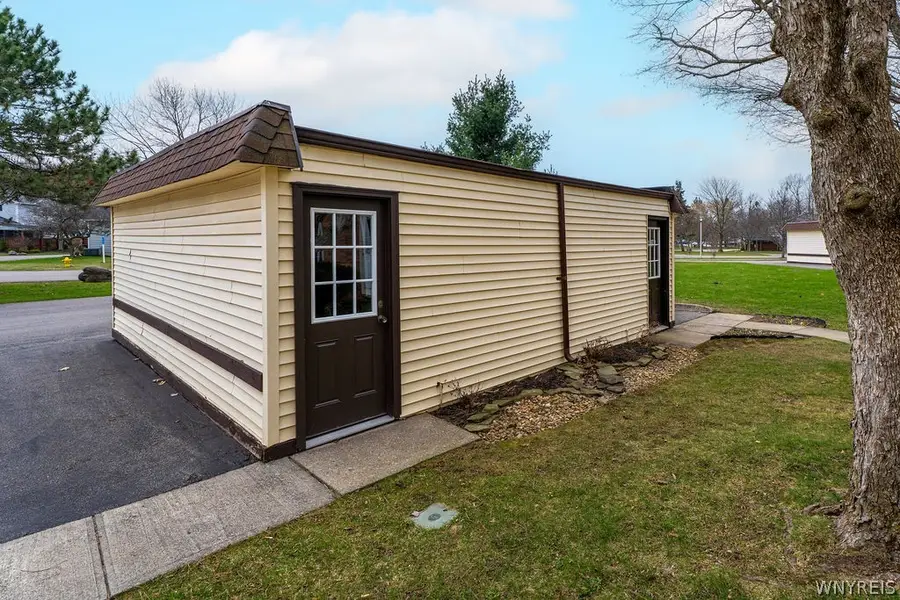 228 Stepping Stone Lane, Orchard Park, NY 14127 - #3