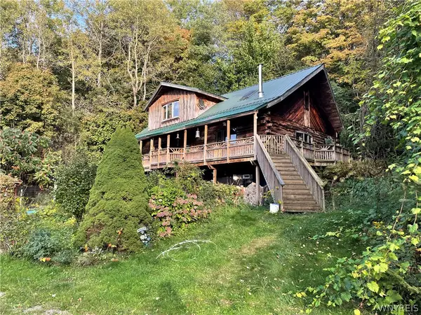 11335 Wyandale Road, Springville, NY 14141