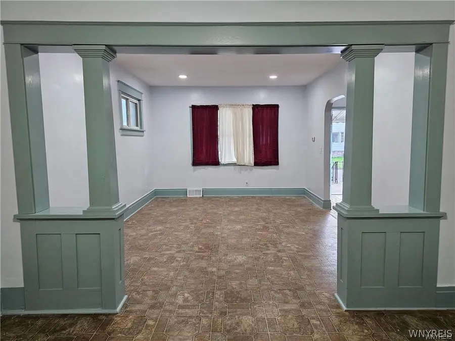 1870 South Avenue, Niagara Falls, NY 14305 - #3