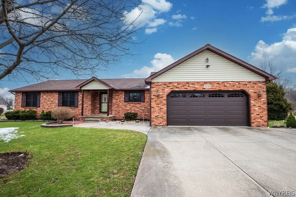 3095 Stony Point Road, Grand Island, NY 14072 - #1