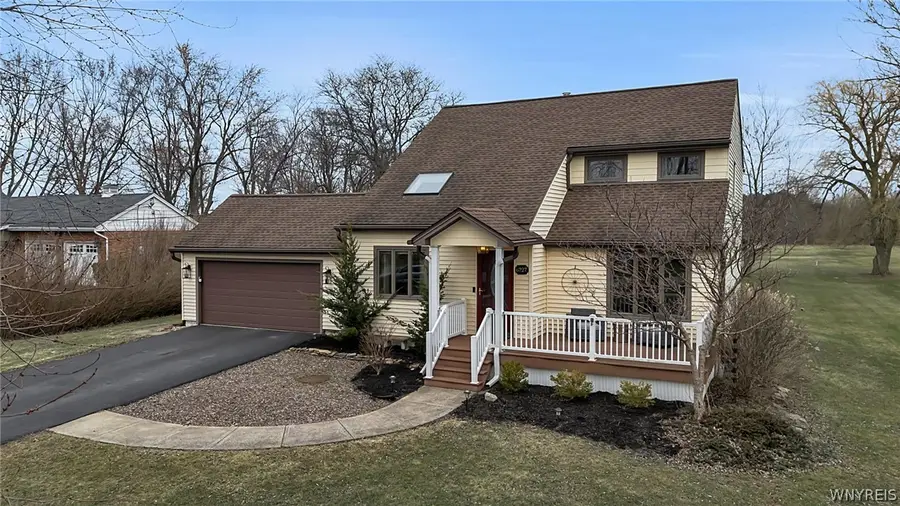 6727 Campbell Boulevard, Lockport, NY 14094 - #3