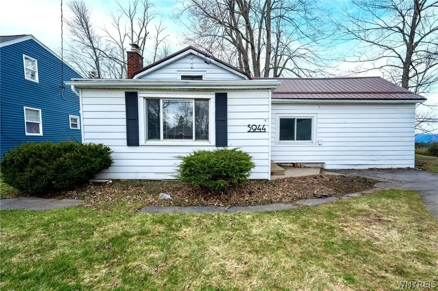 5944 Lakeview, Hamburg, NY 14085 - #2