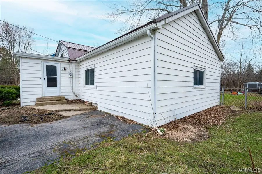 5944 Lakeview, Hamburg, NY 14085 - #3