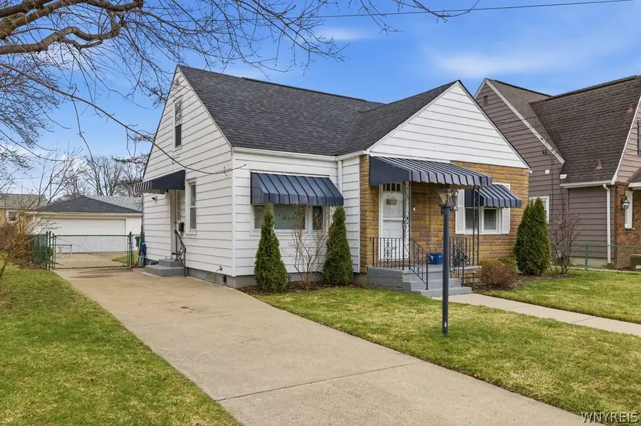 307 76th Street, Niagara Falls, NY 14304 - #2