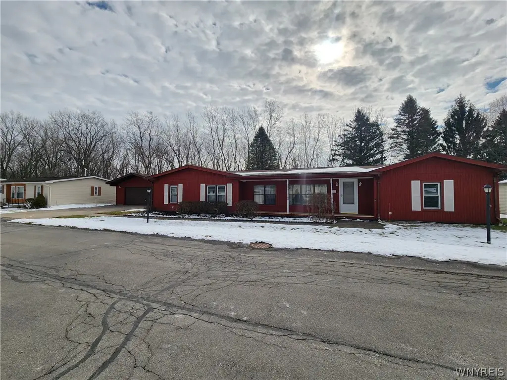 46 Parkside Circle, Cheektowaga, NY 14227 - #1