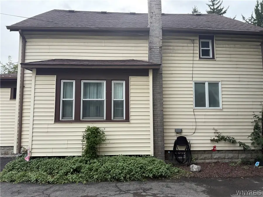 5252 Genesee Street, Bowmansville, NY 14026 - #2