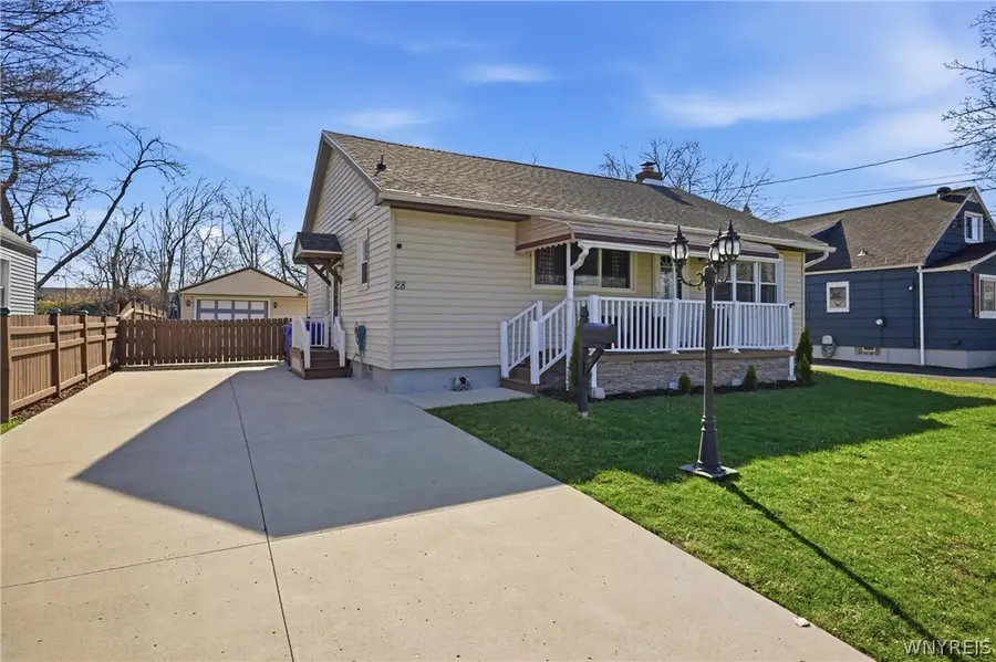 28 Covington Drive, Buffalo, NY 14220 - #3