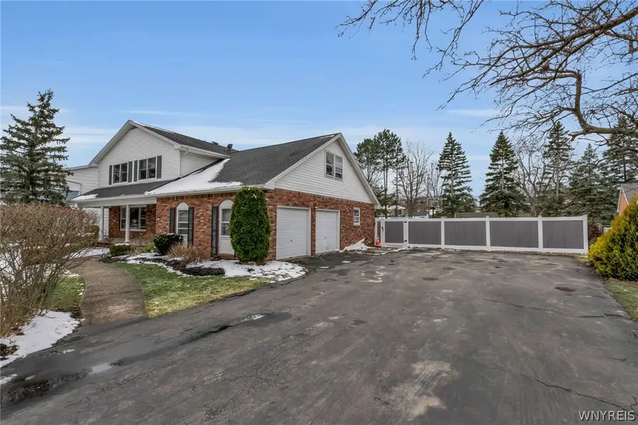 125 Dan Troy Drive, Williamsville, NY 14221 - #2