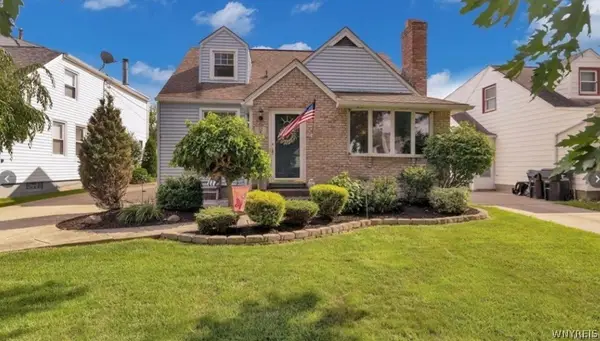 52 Calvin Court S, Tonawanda, NY 14150