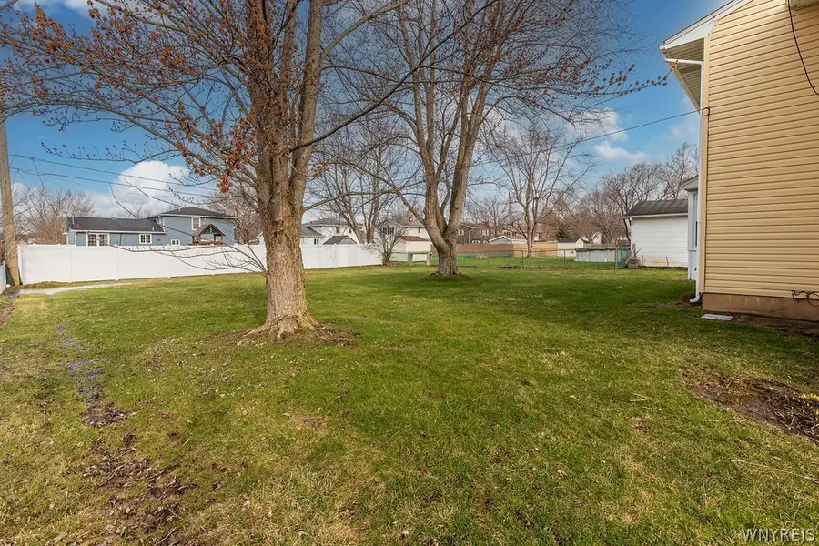 928 Baseline Road, Grand Island, NY 14072 - #2