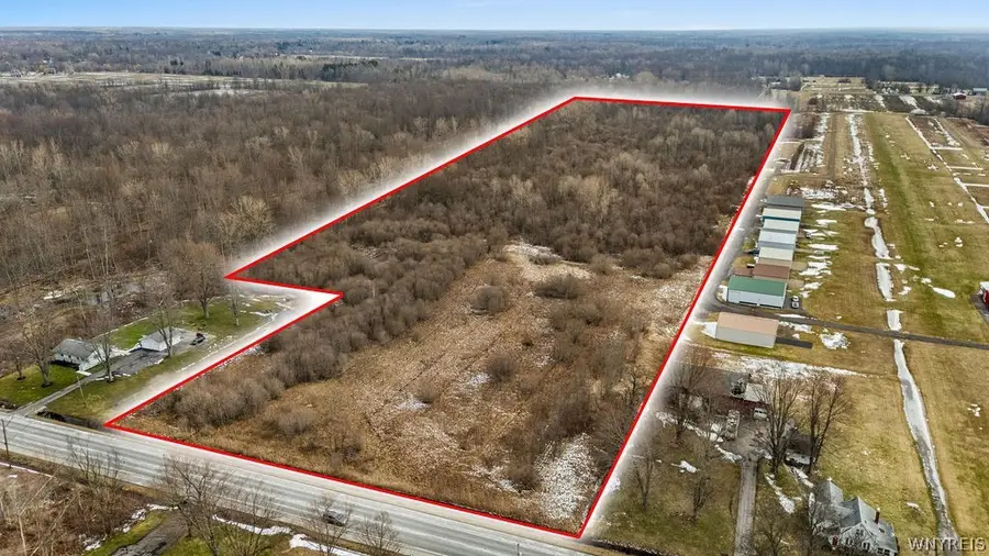 8095 Transit Road, East Amherst, NY 14051 - #3