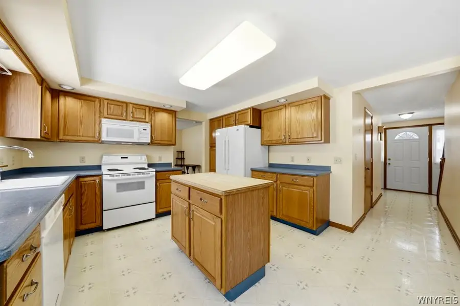 7196 Balla Drive, North Tonawanda, NY 14120 - #2