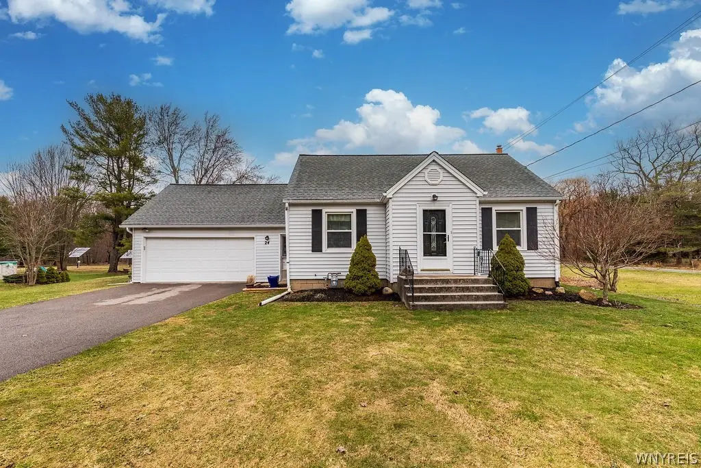 24 Greenmeadow Drive, Orchard Park, NY 14127 - #1