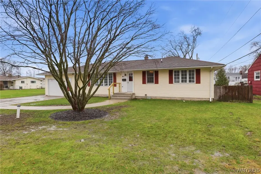 18 Hoover Parkway, Lockport, NY 14094 - #3