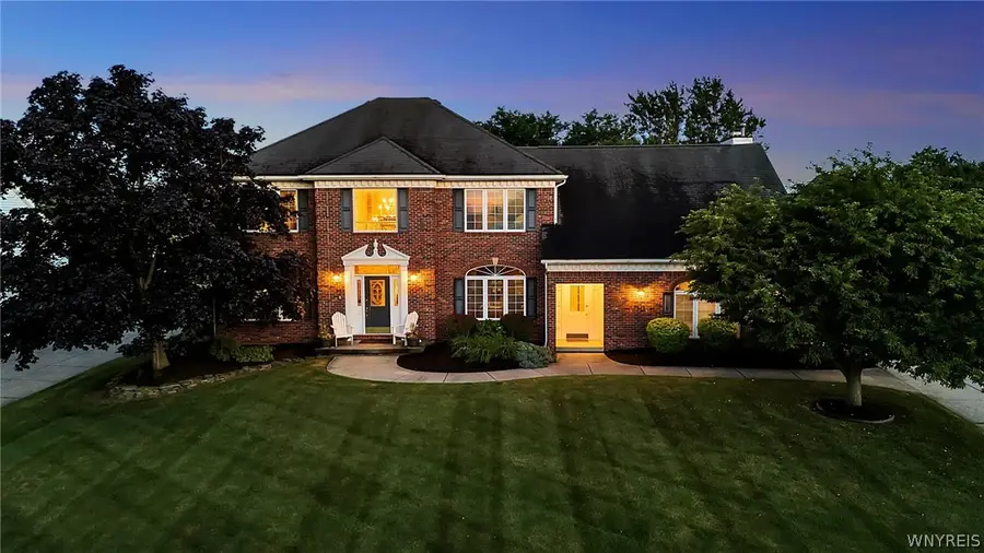 8145 Oak Leaf Lane, Williamsville, NY 14221 - #2