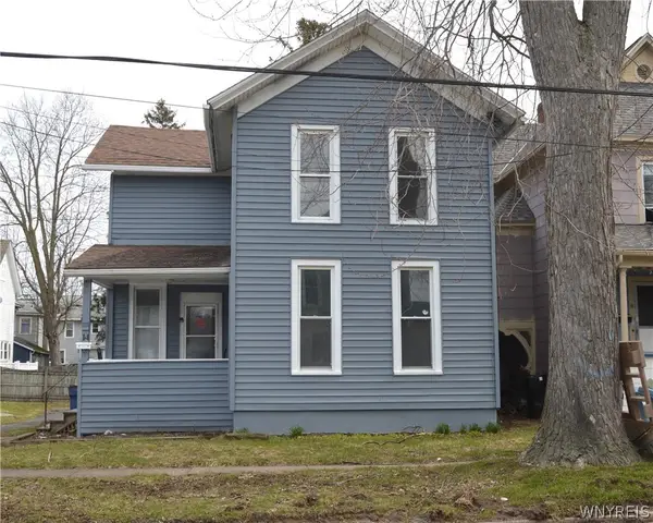 14 Cave Street, Lockport, NY 14094