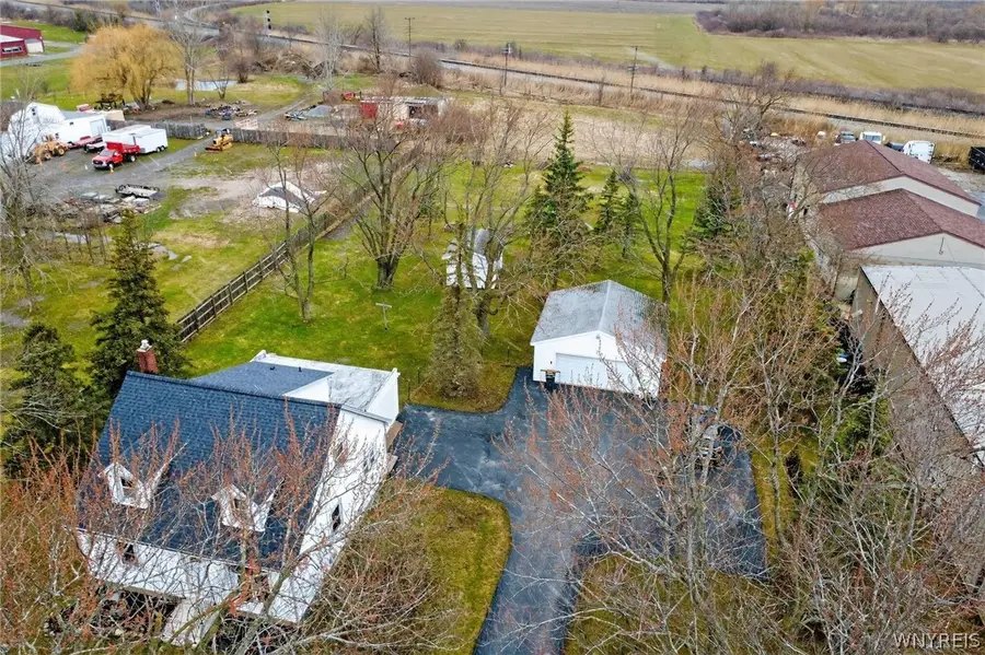 2115 Lockport Road, Niagara Falls, NY 14304 - #3