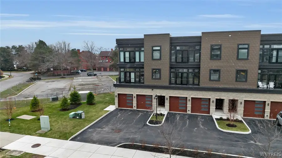 240 Lakefront Boulevard, Buffalo, NY 14202 - #2