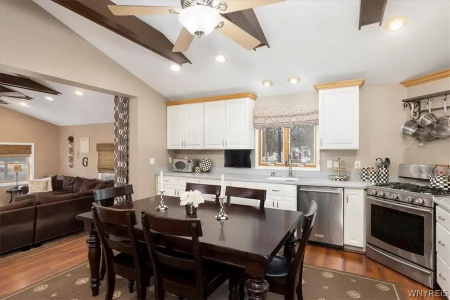 139 Maple Rd, East Aurora, NY 14052 - #3