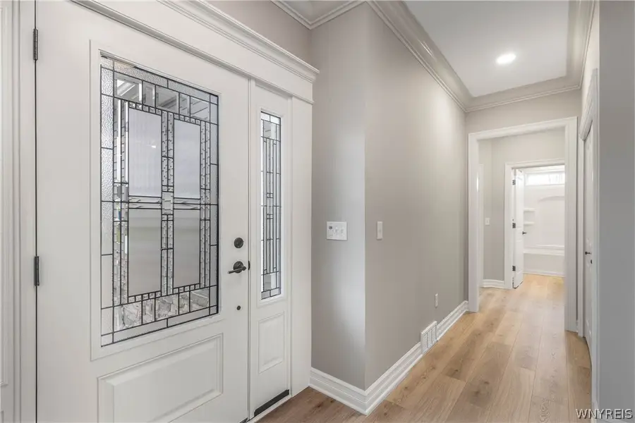 7290 Woodhaven Drive, Lockport, NY 14094 - #3