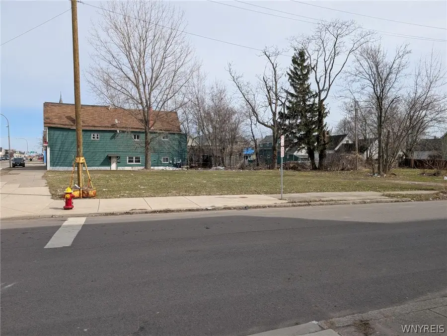 1385 Broadway, Buffalo, NY 14212 - #3