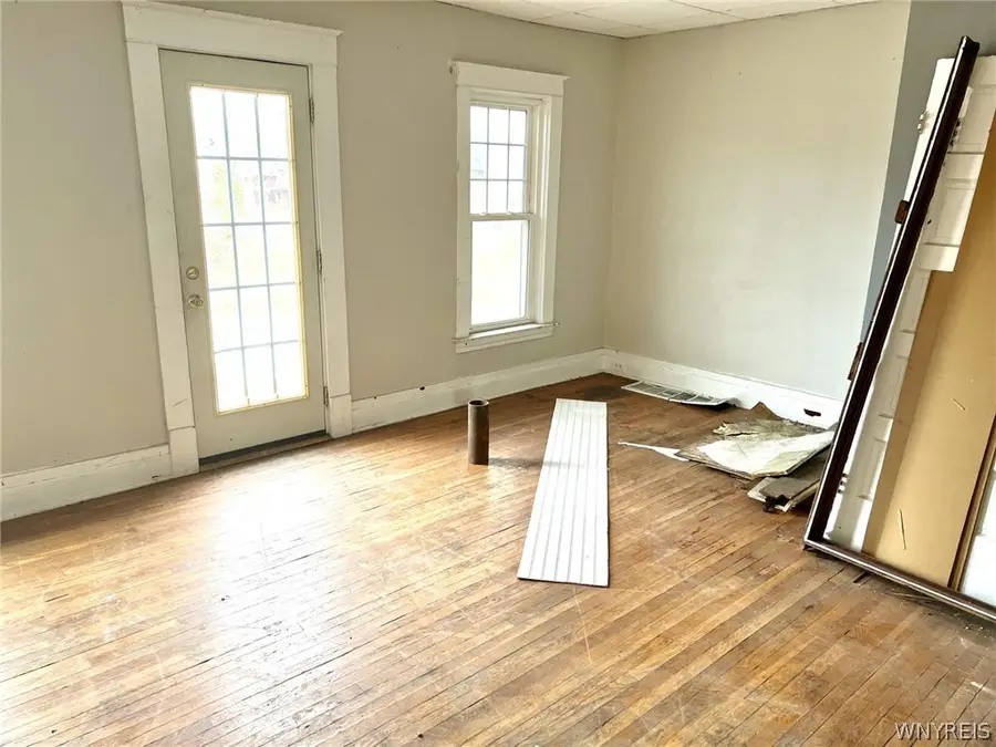 1113 Main Street, Niagara Falls, NY 14301 - #3