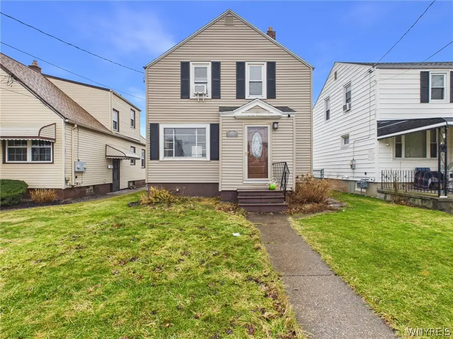 2733 Independence Avenue, Niagara Falls, NY 14301 - #2