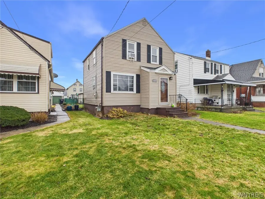 2733 Independence Avenue, Niagara Falls, NY 14301 - #3