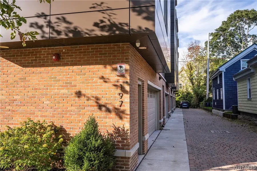 197 W Utica Street #5, Buffalo, NY 14222 - #3