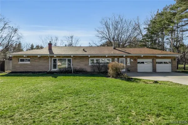 79 Bielak Road, Orchard Park, NY 14127