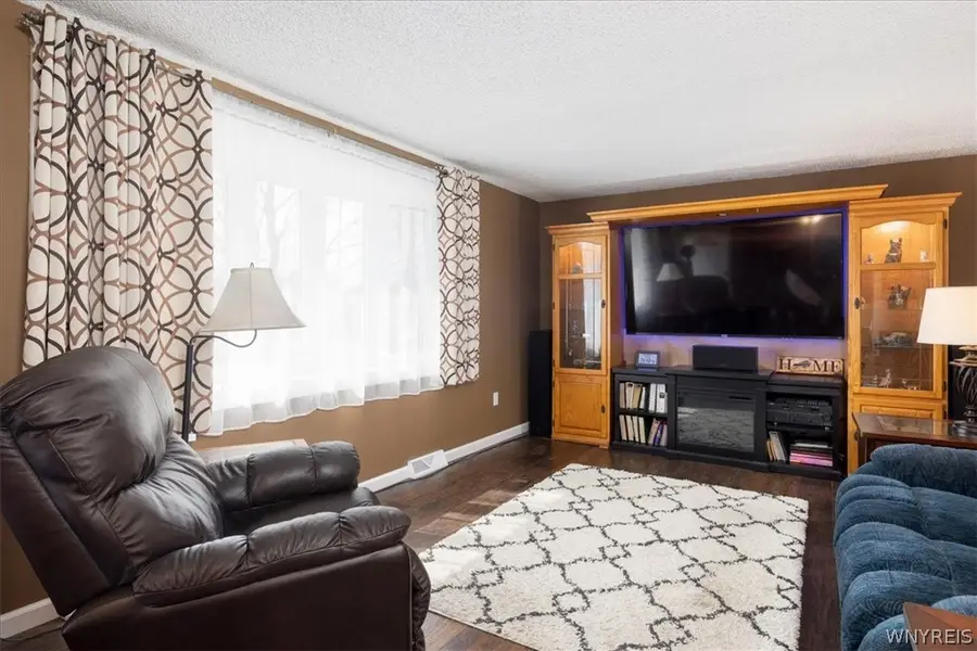 278 N Seine Drive, Buffalo, NY 14227 - #2