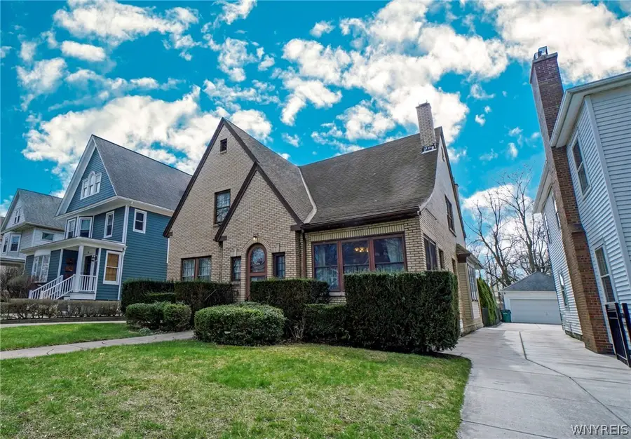 42 Linden Avenue, Buffalo, NY 14214 - #3