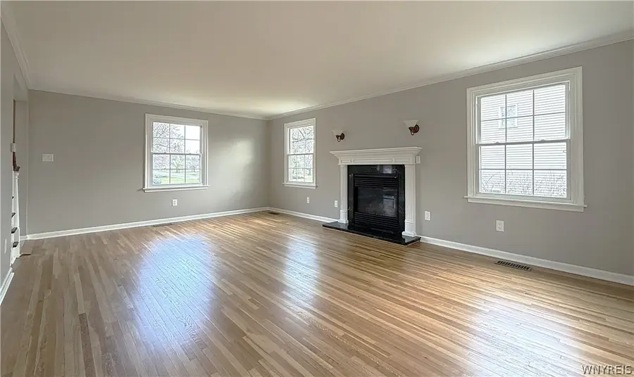 10151 Pineledge Drive S, Clarence, NY 14031 - #3