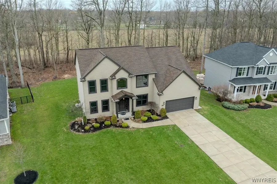 5484 Marguerites Way, Clarence, NY 14031 - #3