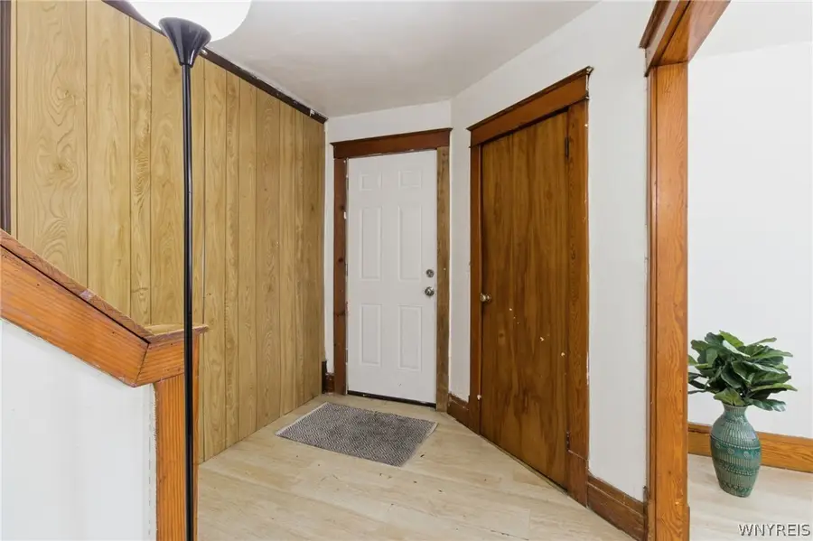 466 24th Street, Niagara Falls, NY 14303 - #3