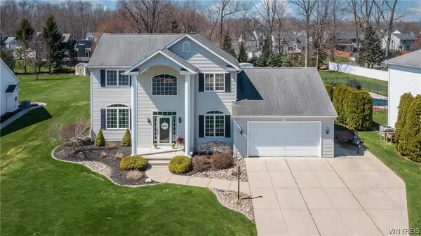 7374 Graydon Drive, North Tonawanda, NY 14120