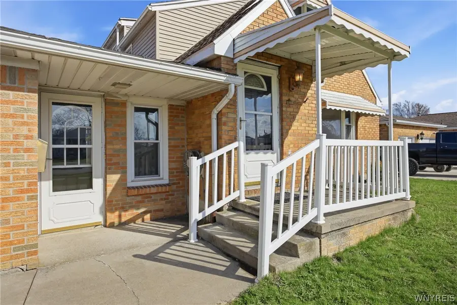 155 Fieldcrest Court, Buffalo, NY 14224 - #3