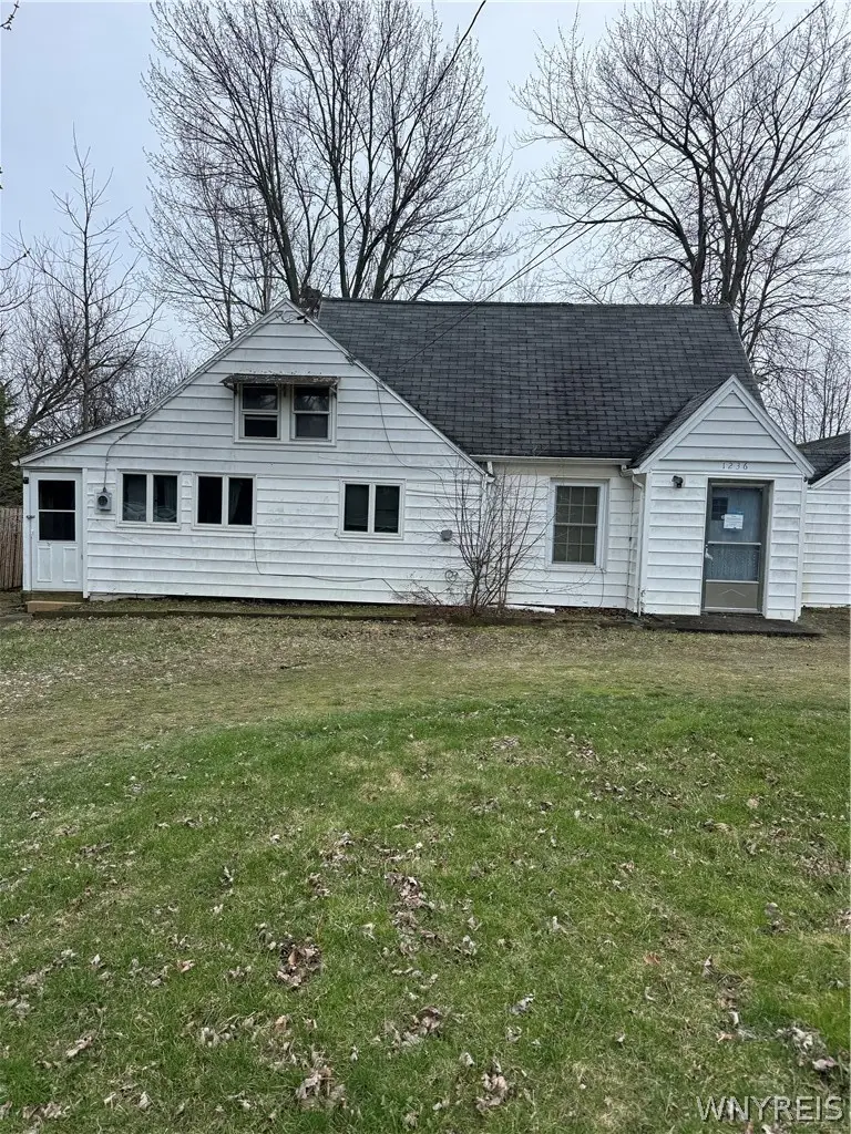 1236 Saunders Sett Road, Niagara Falls, NY 14305 - #1