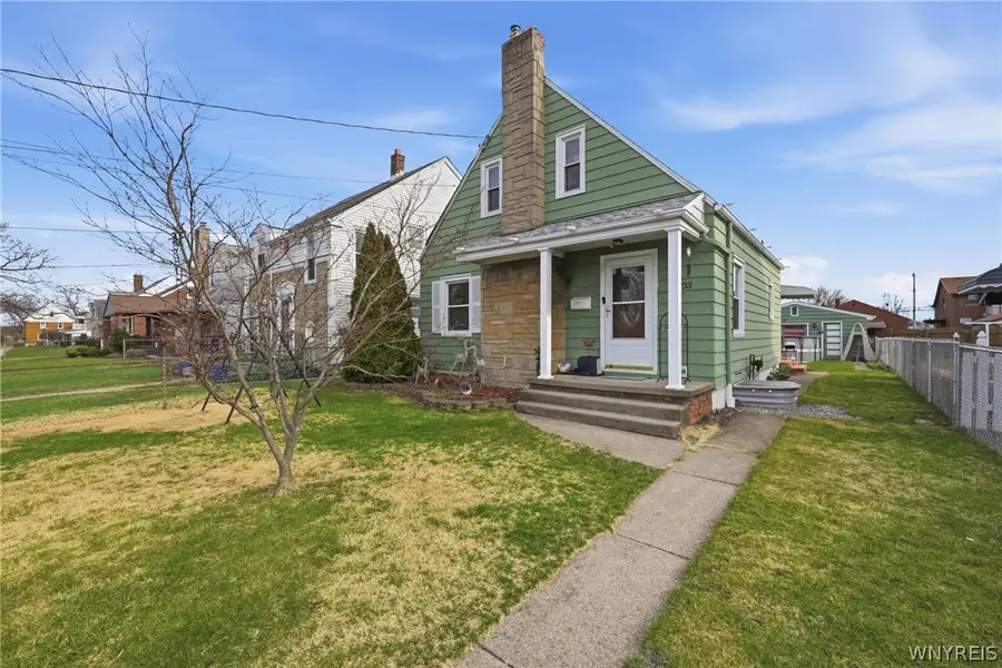 2733 Woodlawn Avenue, Niagara Falls, NY 14301 - #2