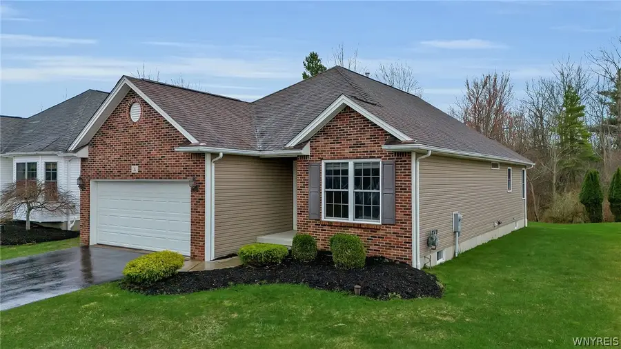 6260 Eckhardt Road #4, Lake View, NY 14085 - #2