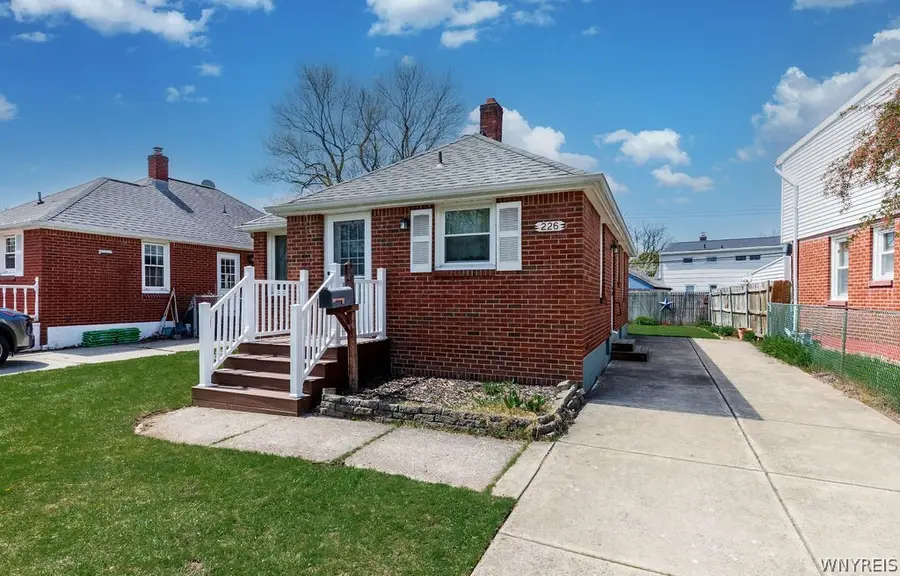 226 Lamont Drive, Buffalo, NY 14226 - #2