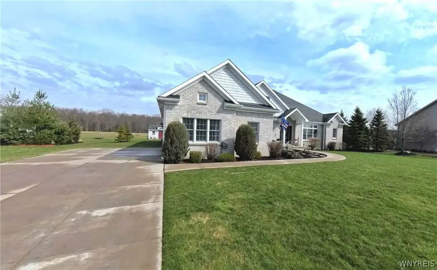 3629 Moyer Road, North Tonawanda, NY 14120 - #3