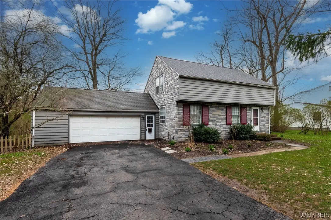 8525 Sunset Drive, Williamsville, NY 14221 - #1
