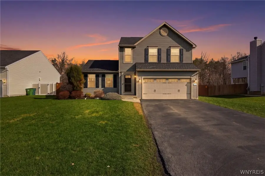 3773 Captains Way, North Tonawanda, NY 14120 - #3