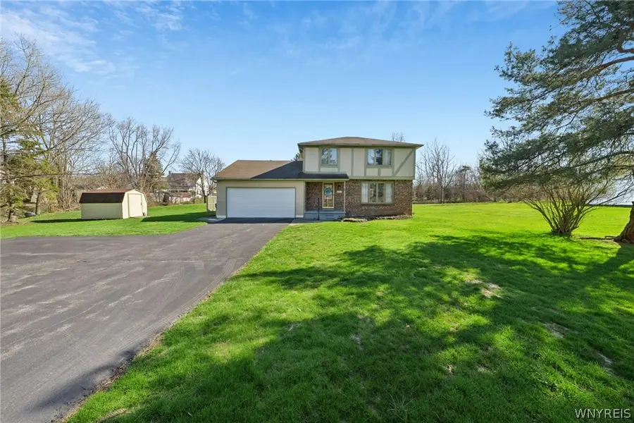 9033 Greiner Road, Clarence, NY 14031 - #2