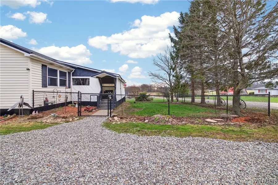 9684 Peck Hill Road, Gowanda, NY 14070 - #3