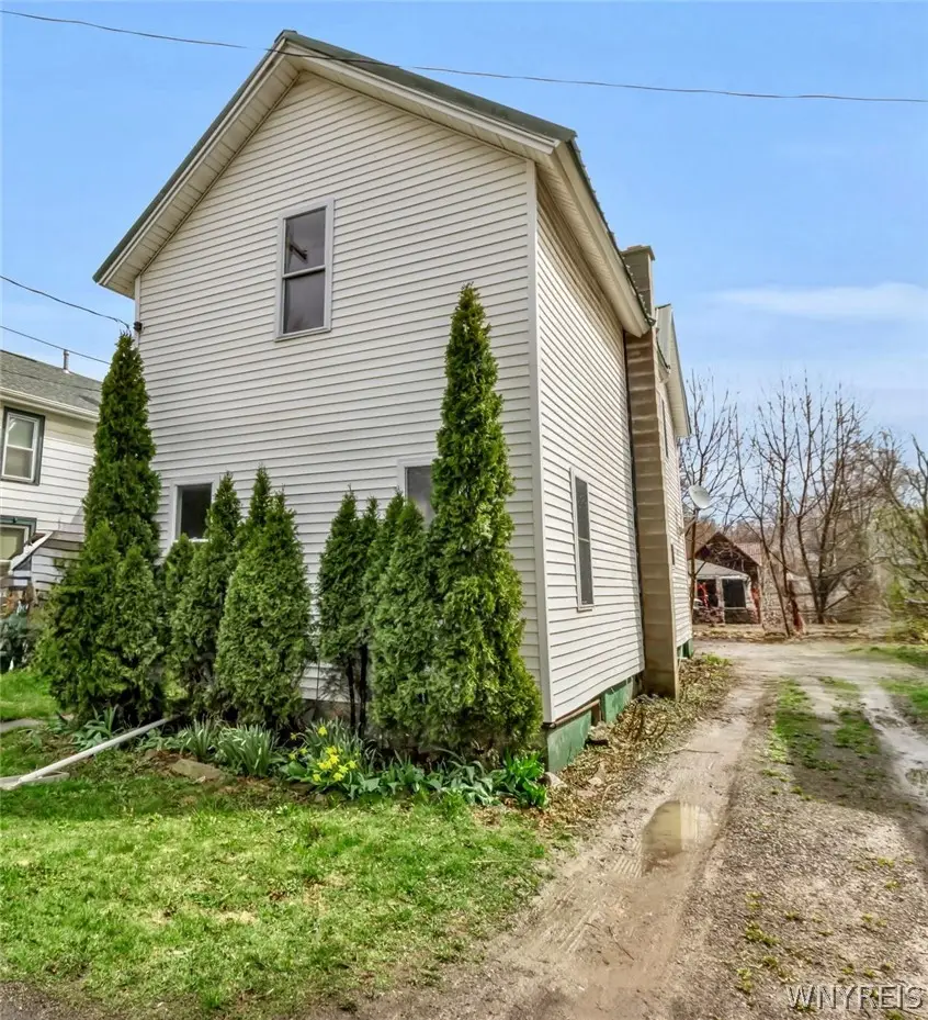 709 Gwinn Street, Medina, NY 14103 - #2