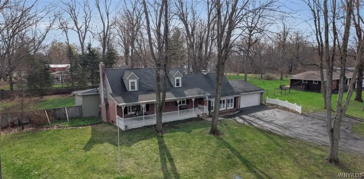 4505 E Overlook Drive, Buffalo, NY 14221 - #1